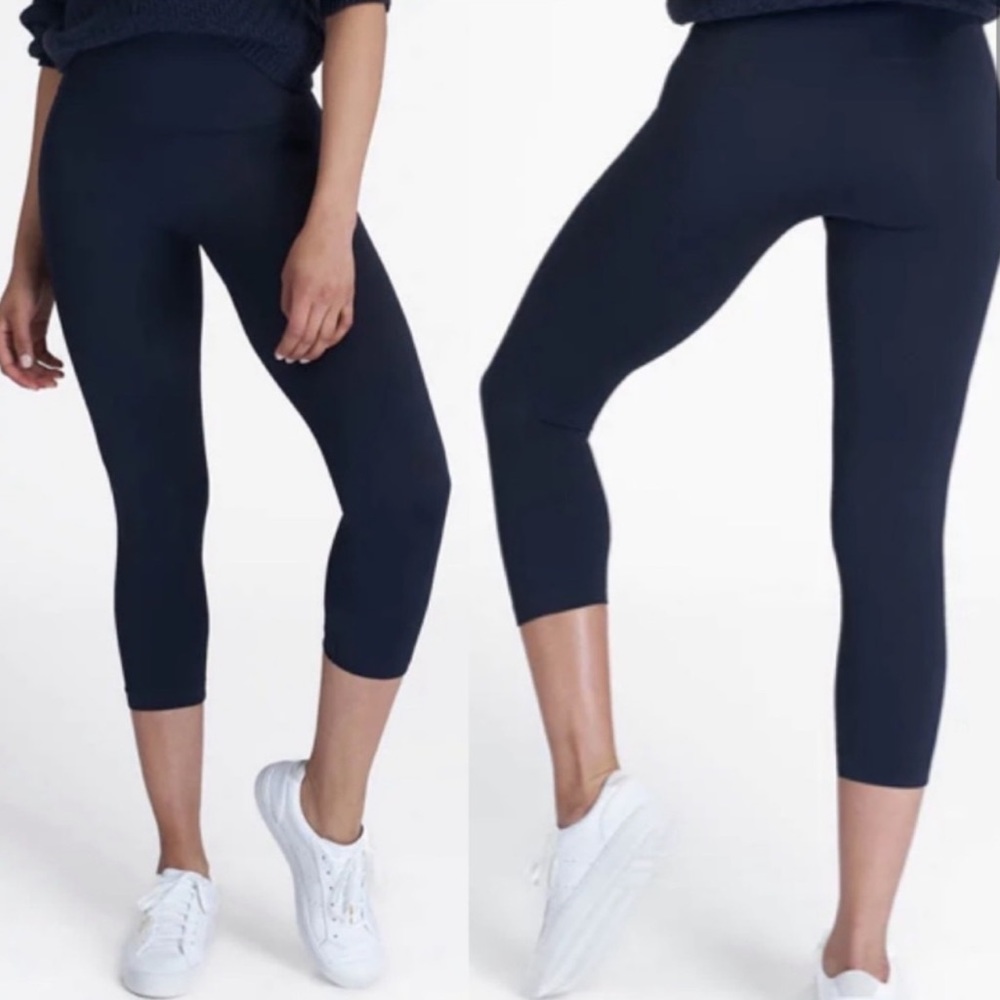 Women's High-Waist Navy Capri Leggings